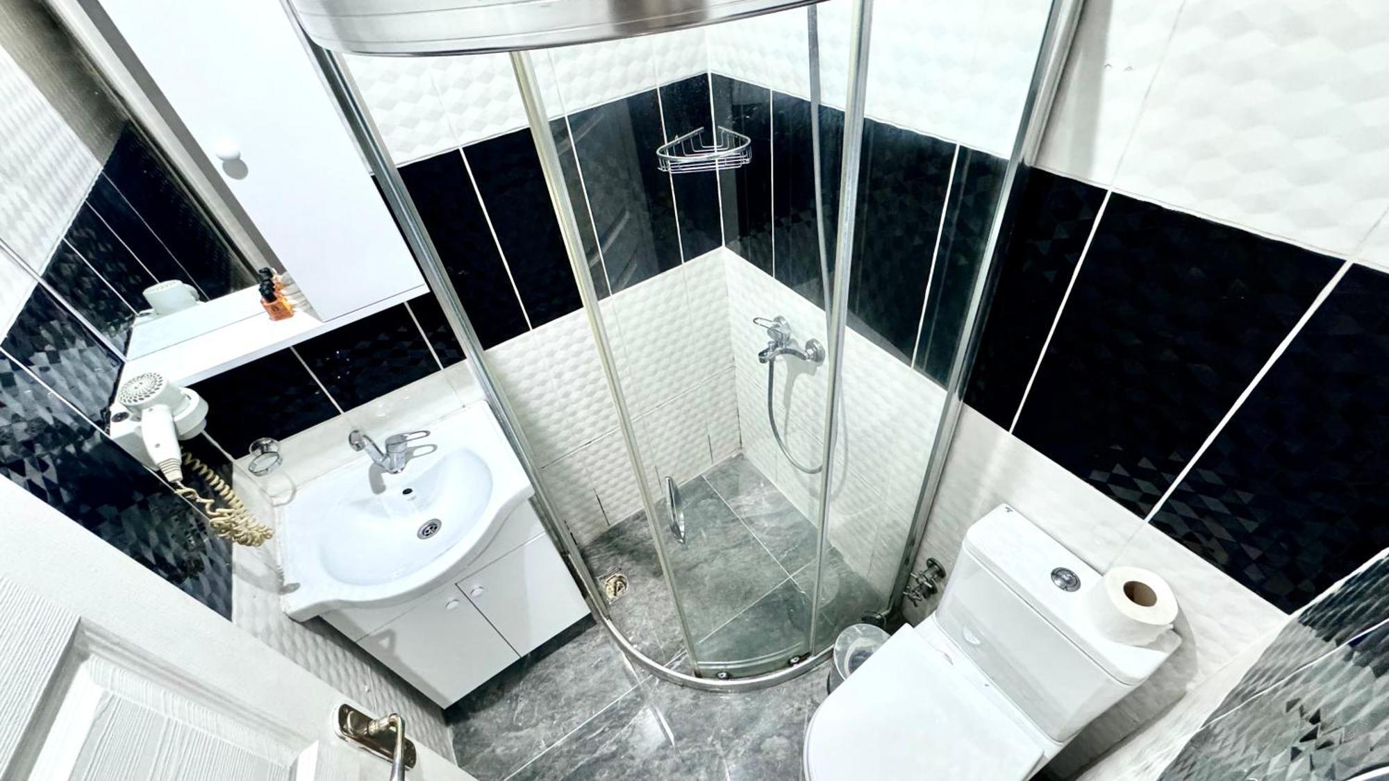 Rozza Hotel Истанбул Екстериор снимка
